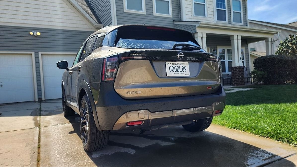 Rear exterior look of the 2026 Nissan Kicks