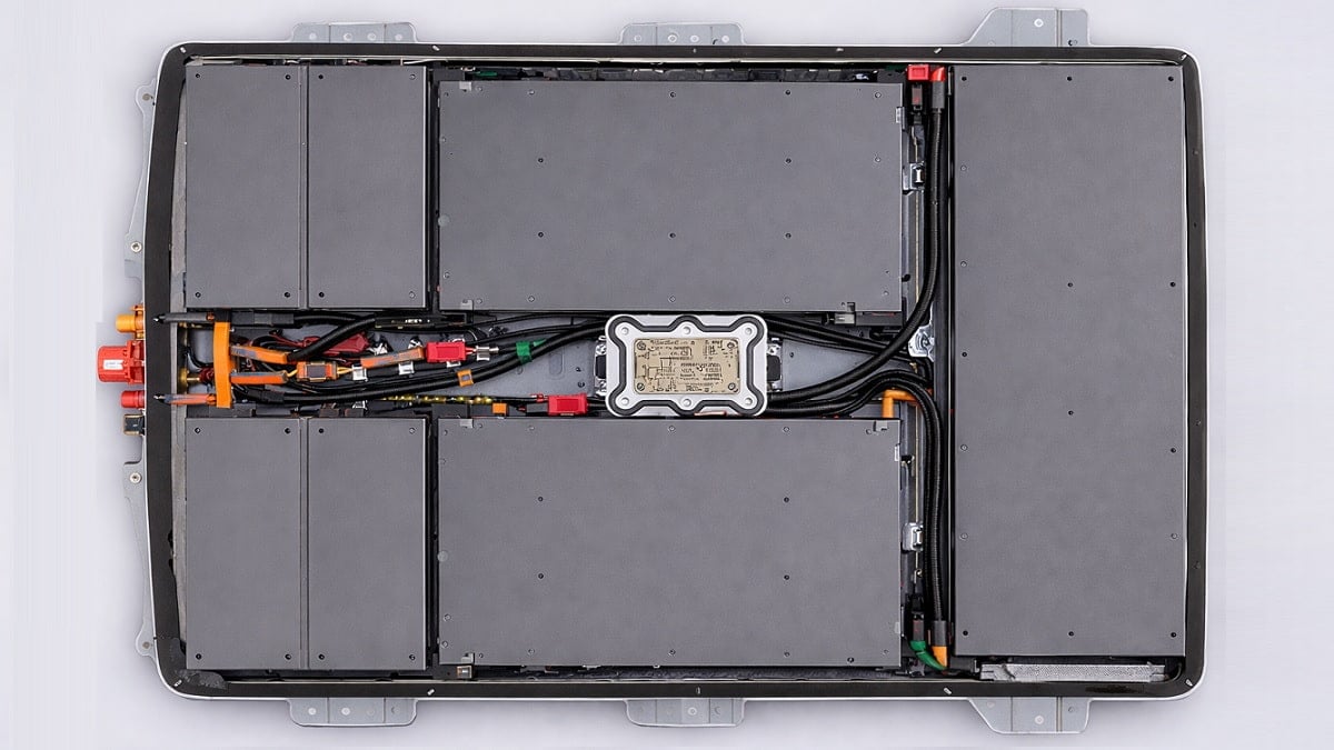 64 kWh replacement battery for a Nissan LEAF