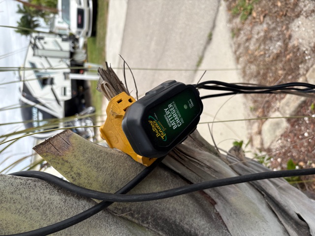 Battery Tender in use
