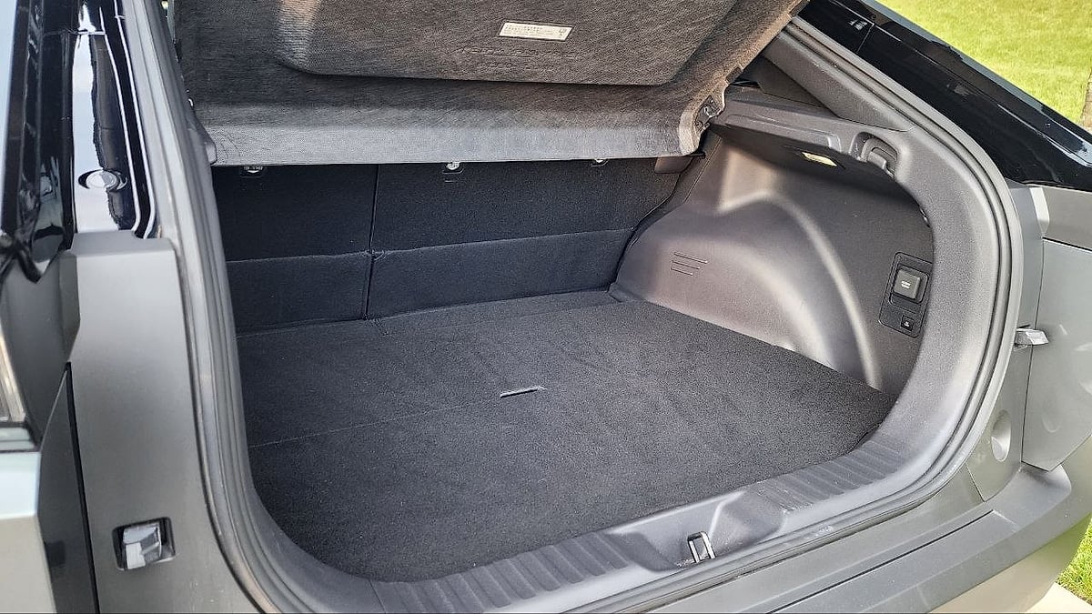 Cargo space of the 2026 Subaru Uncharted
