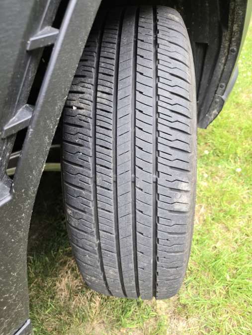 Dunlop Grandtrek PT20 A/S Tire tread