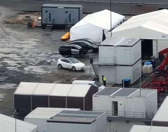 Mystery vehicle Giga Berlin