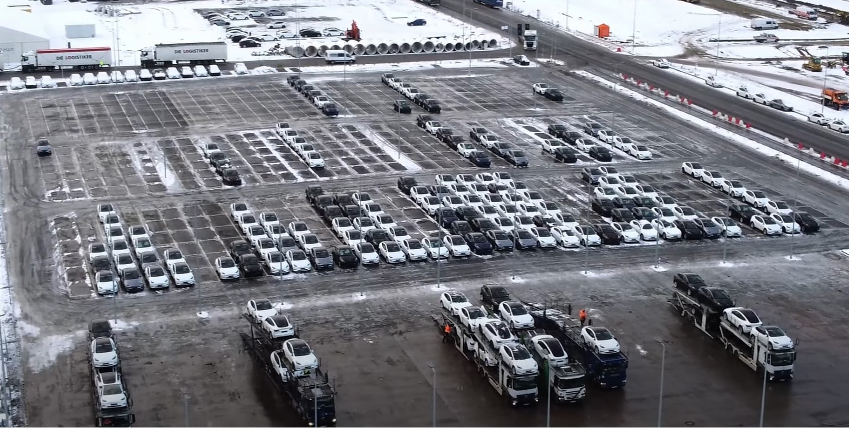 Giga Berlin Parking Lot