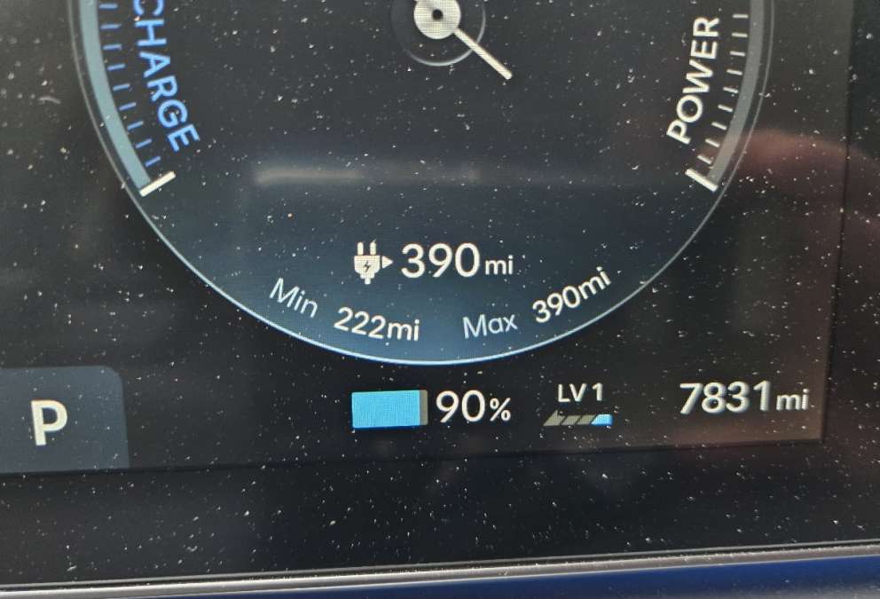 Hyundai Ioniq 9 range display