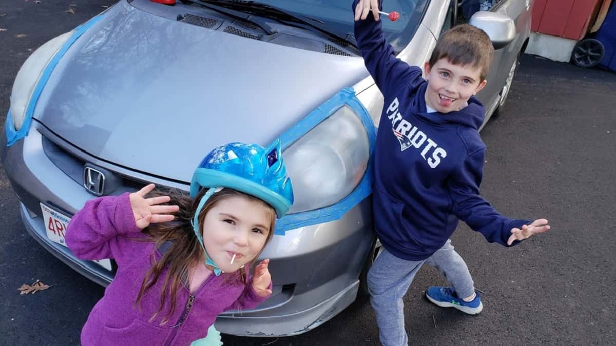 Honda Fit and kids image by John Goreham