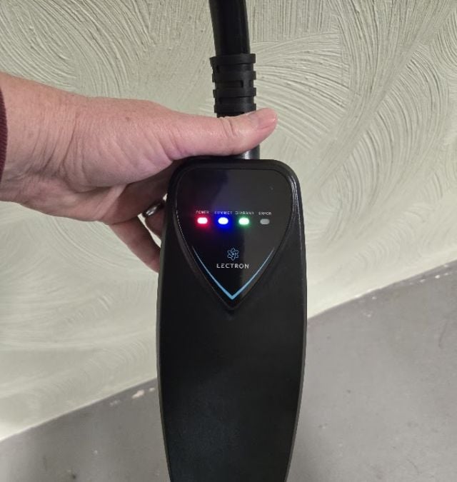 Lectron Mobile Charger