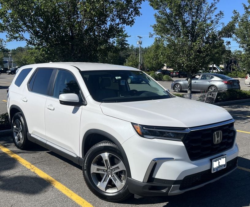2024 Honda Pilot with Michelin CrossClimate2 tires