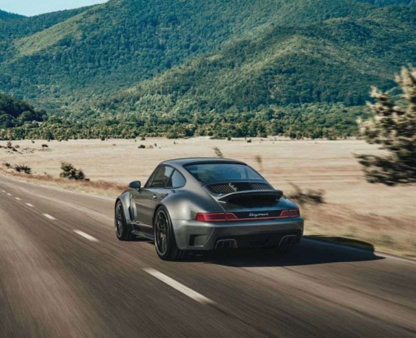 Hybrid Porsche 911 - Tedson Daydream