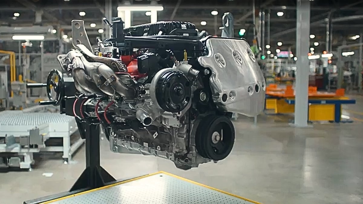 The Gen 6 Small Block V8 engine is GM's new opportunity for Silverado and Sierra trucks