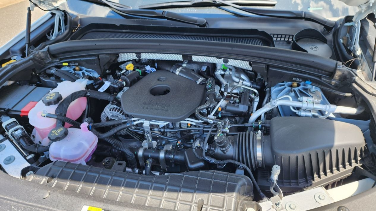 The Hurricane 4 Engine of the 2026 Jeep Grand Cherokee