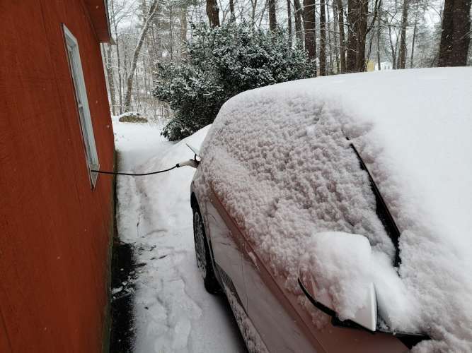 Hyundai Ioniq 5 charging in snow John Goreham