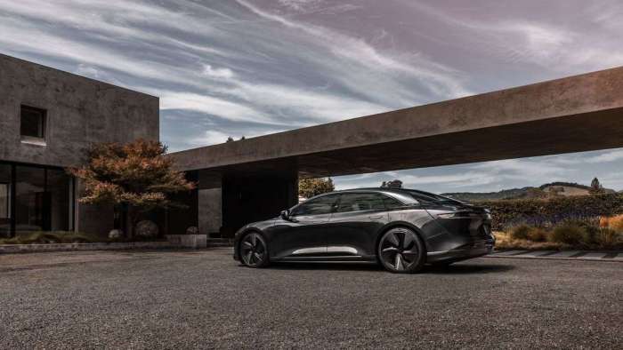 Image of a black Lucid Air Stealth Look.
