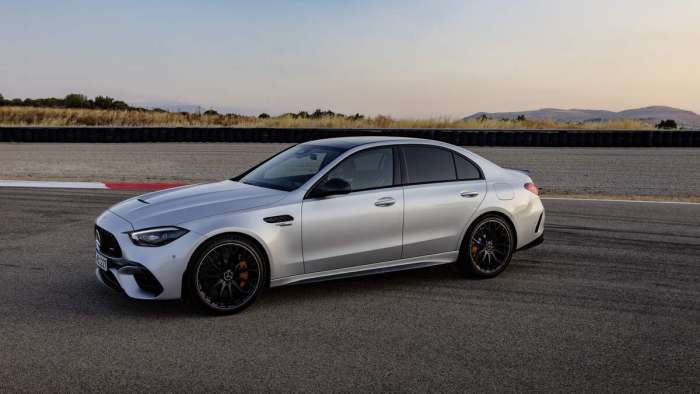 Mercedes-AMG C 63 S E Performance Adds Limited F1 Edition - The