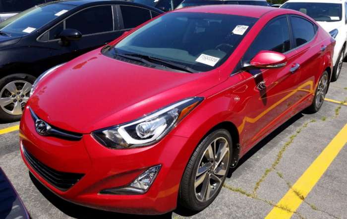 2019 Hyundai Elantra at auction