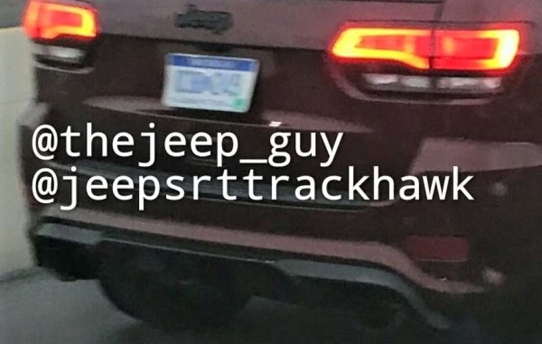 Jeep Trackhawk spy shots trailer hitch