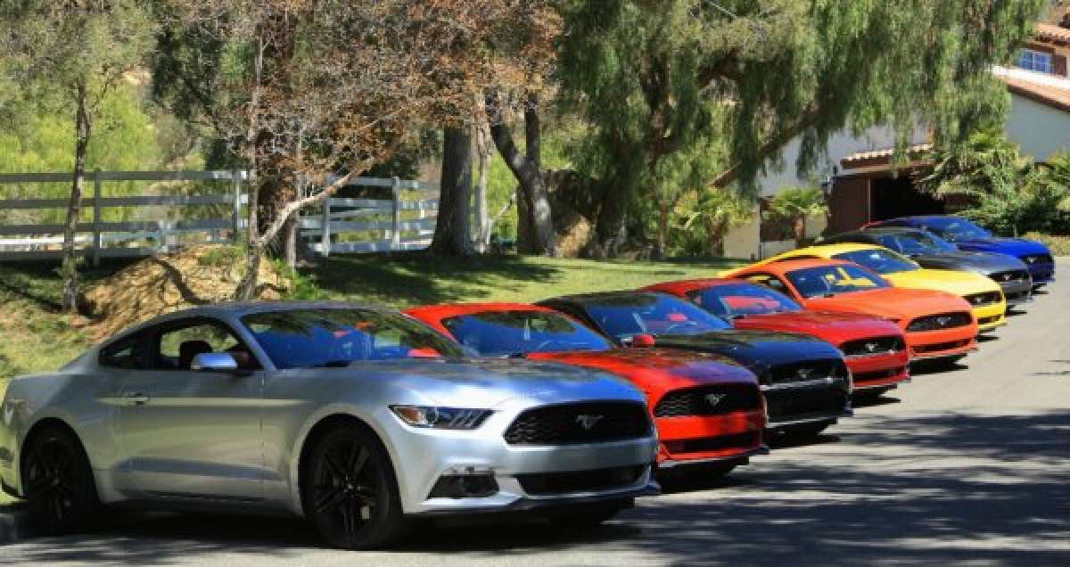 2015 Mustang color spread