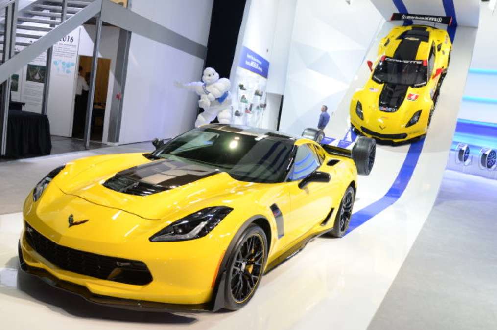 Corvette Z06 and race car