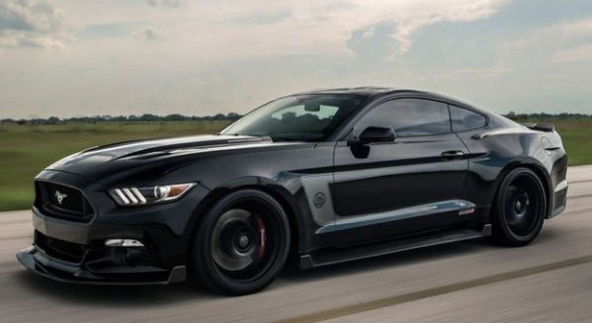 HPE800 25th anniversary ford mustang