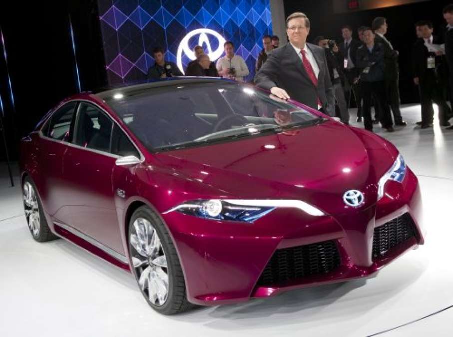 Toyota NS4 Concept at NAIAS with COO Jim Lentz