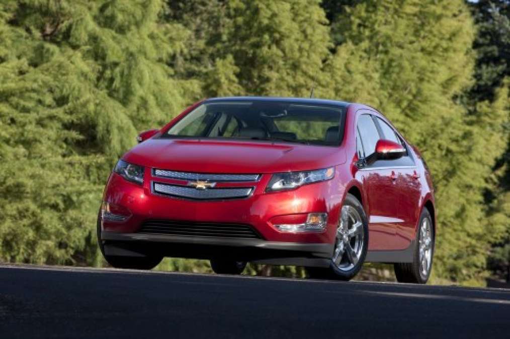 Chevy Volt vs Cruze cost comparison not appreciated by some Volt owners