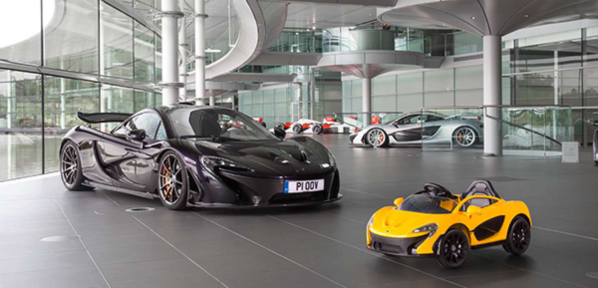 McLaren P1 and P1 Toy Car