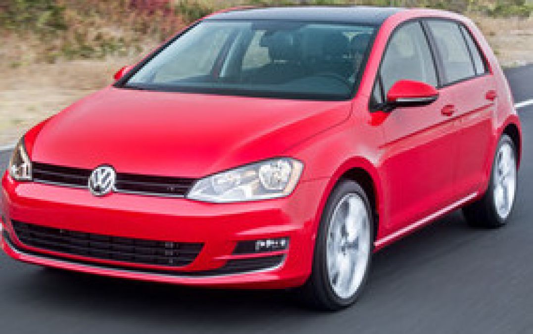 VW plans two brief production outages for Golf this year.