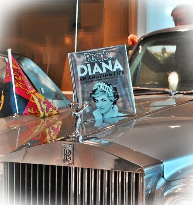 Volo Auto Museum to sell Princess Diana's $2 million Rolls to highest bidder. (P