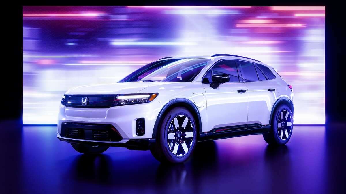 2024 Honda Prologue battery-electric vehicle image. 