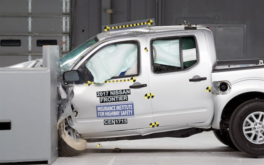 2018 Nissan Frontier crash test