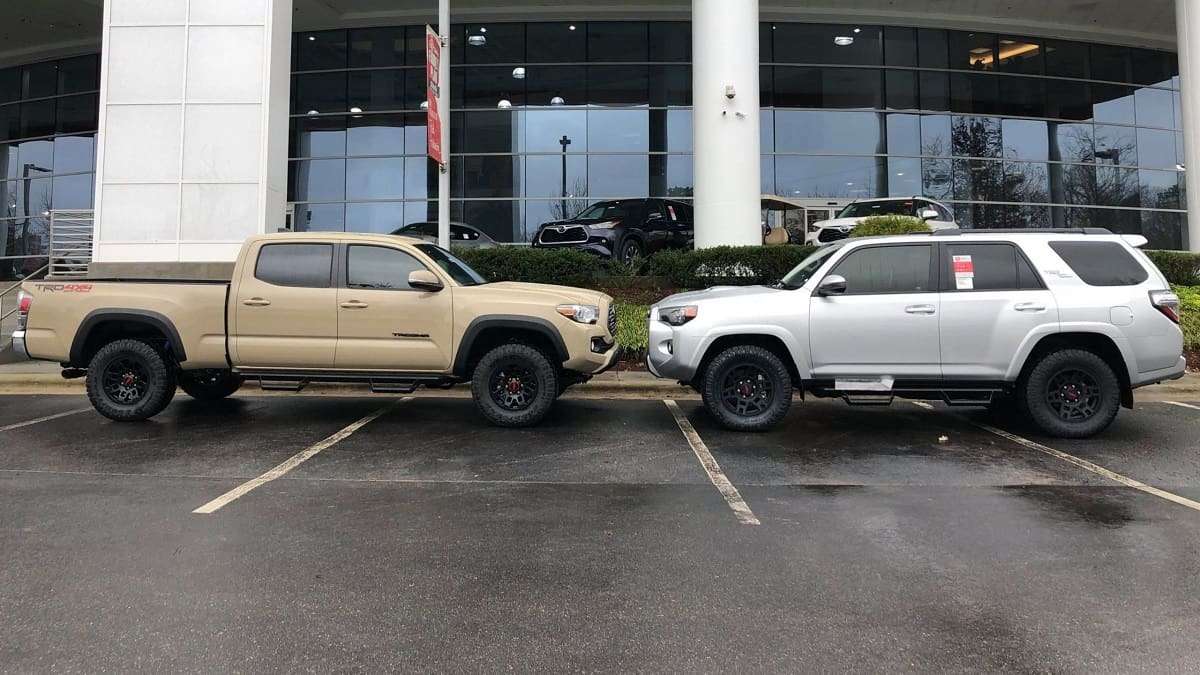 2020 Toyota Tacoma TRD Off-Road Quicksand 2020 Toyota 4Runner TRD Off-Road Classic Silver