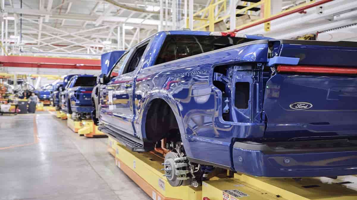 Ford LIghtning Buyers May Have Resale Ban