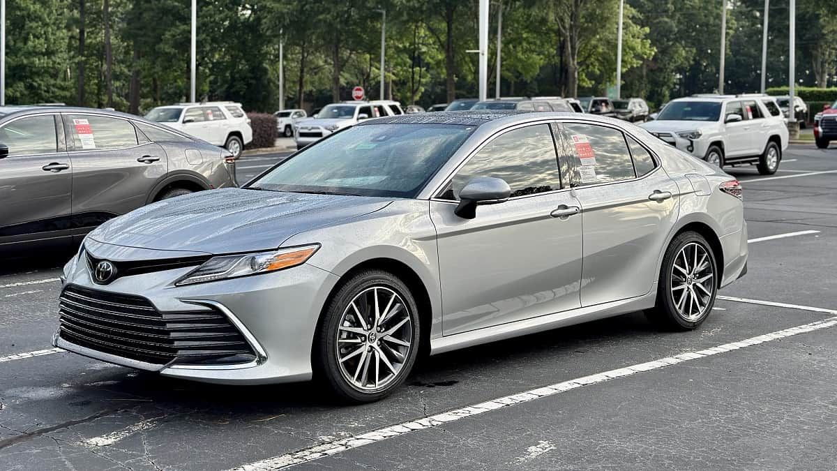 2023 Toyota Camry XLE in Celestial Silver