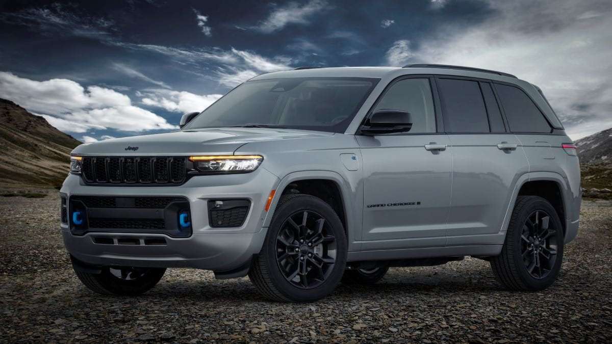 2023 Jeep Grand Cherokee 4xe and the New EV Rebates