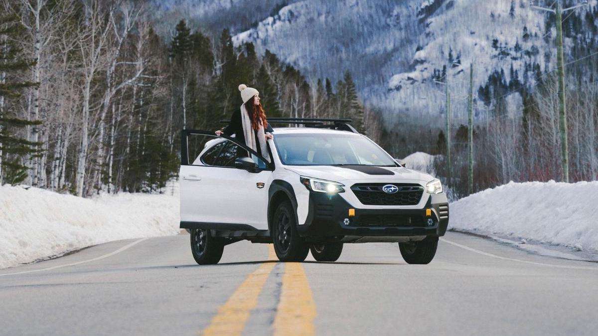 2023 Subaru winter driving features