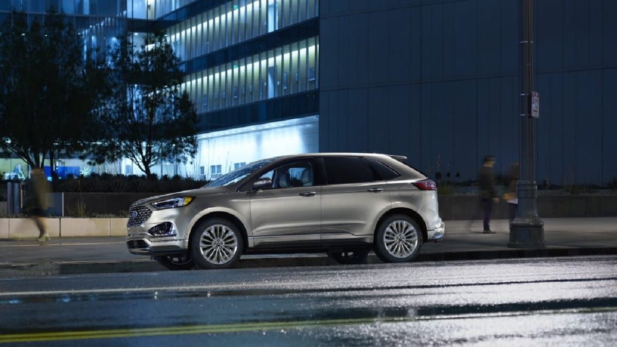 2020 Ford Edge image courtesy of Ford media Support