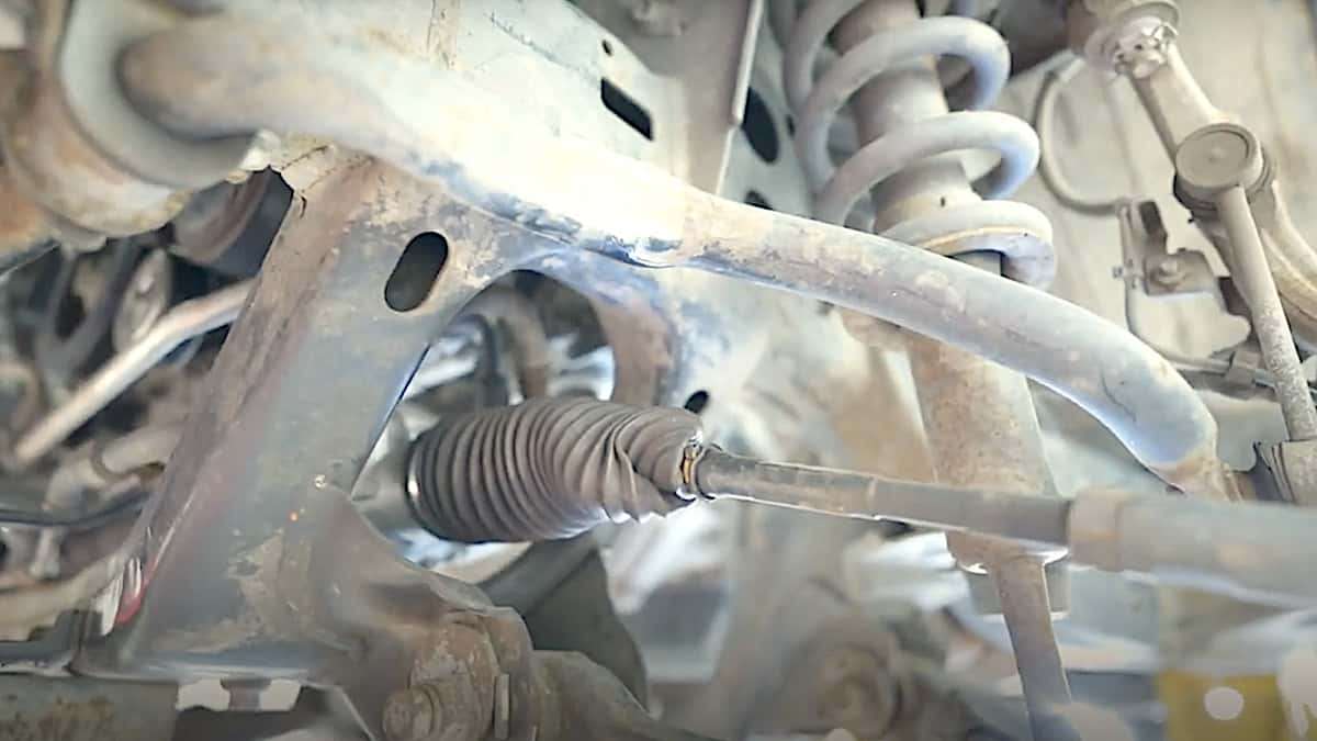 Twisted boot fail during servicing