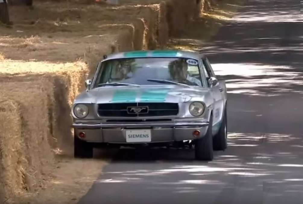 Self Driving Mustang Nearly Crashes