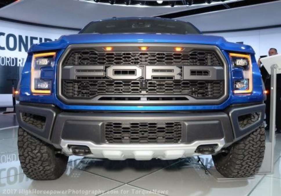 2017 Ford F150 Raptor low front