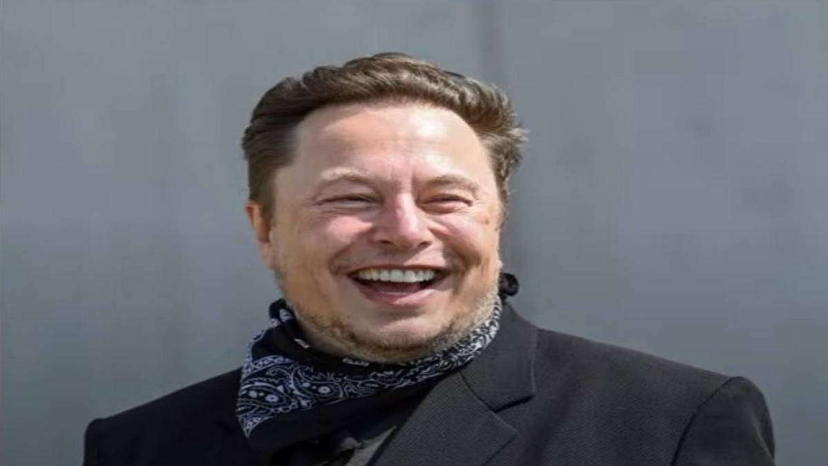 Elon Musk Buys Majority Stake in Twitter