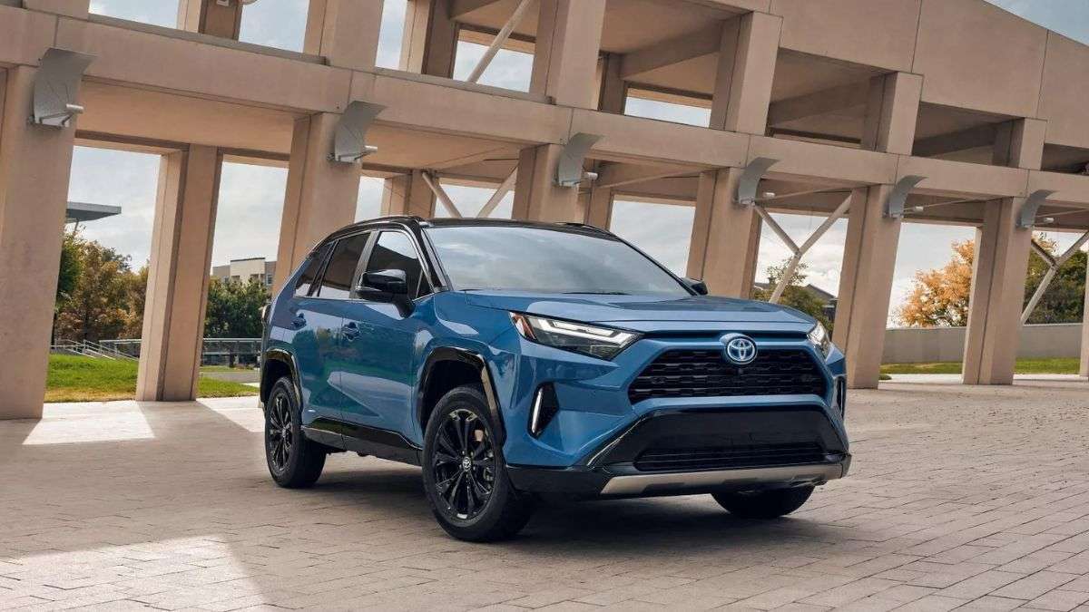 Finicky wireless Charger gives free incentive for 2023 Toyota RAV4 Hybrid owners To Purchase Aftermarket Assembly. 