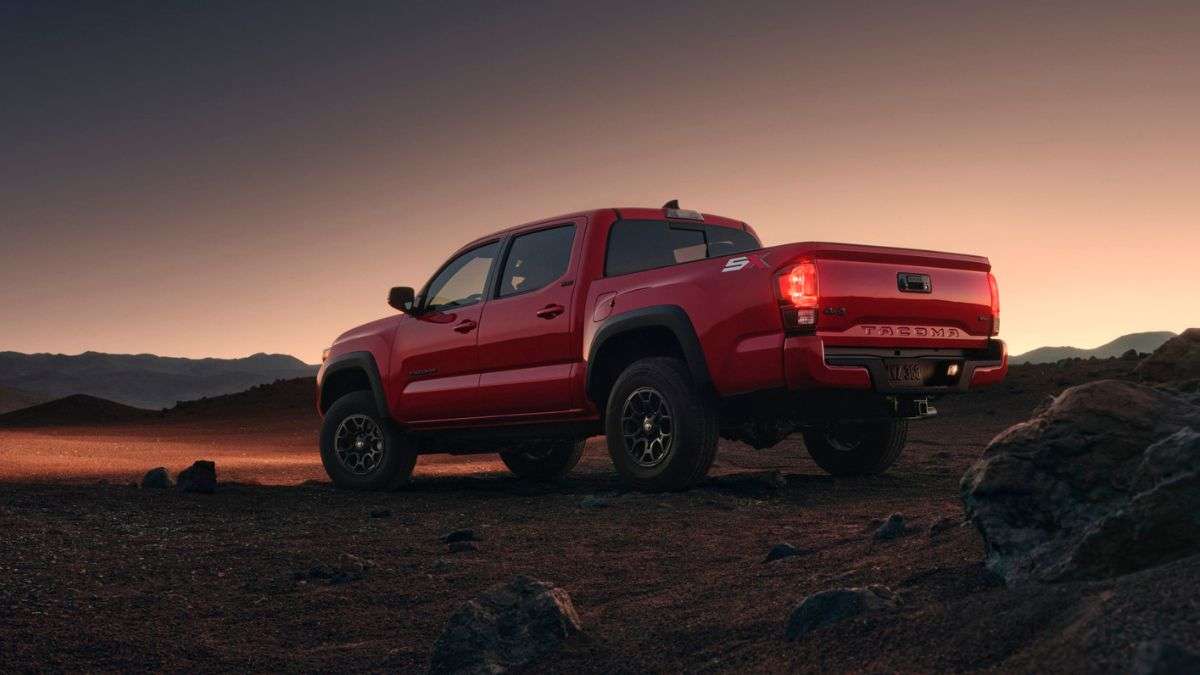 Owner’s Reactions To 2023 Toyota Tacoma’s “Start-Stop” Error Message Shows That The Demographic Wants a More Minimalist Truck