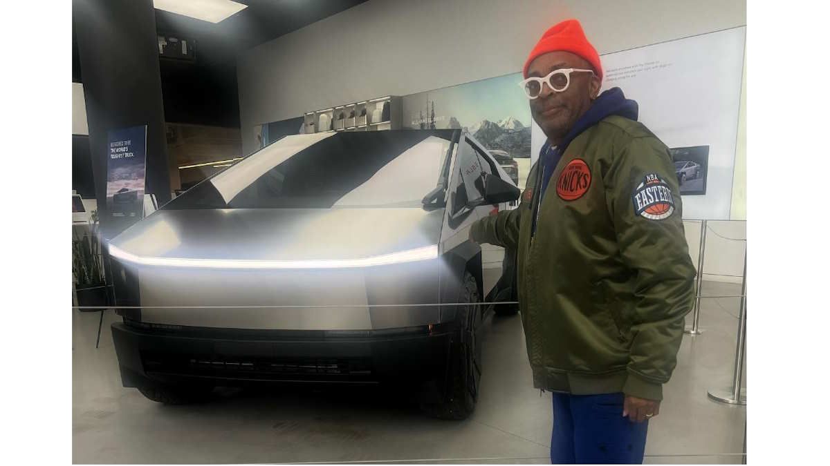 Spike Lee Seen Checking Out the Tesla Cybertruck - Calls It A Space Ship On 4 Wheels and Says, "I Put My Reservation In 2 Years Ago"