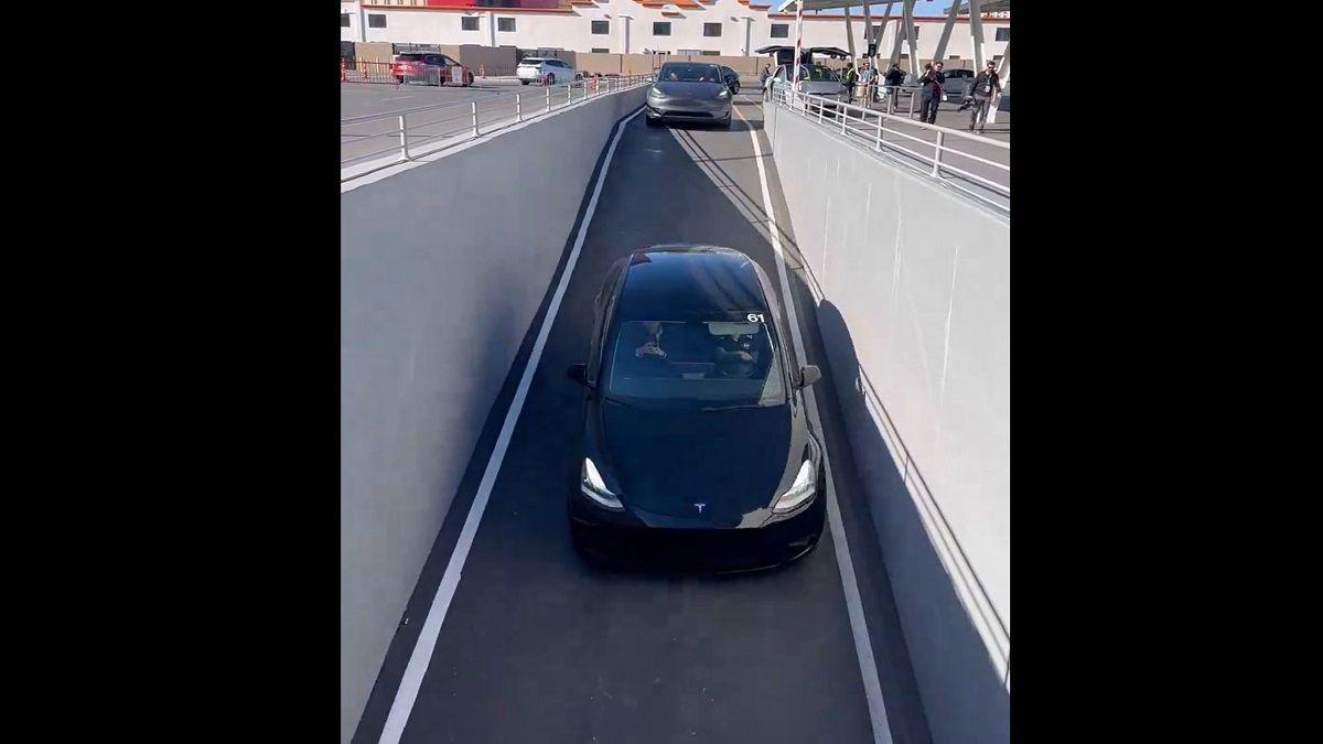 Endless Stream of Tesla's Continuously Going Through Boring Tunnel Loop at Las Vegas