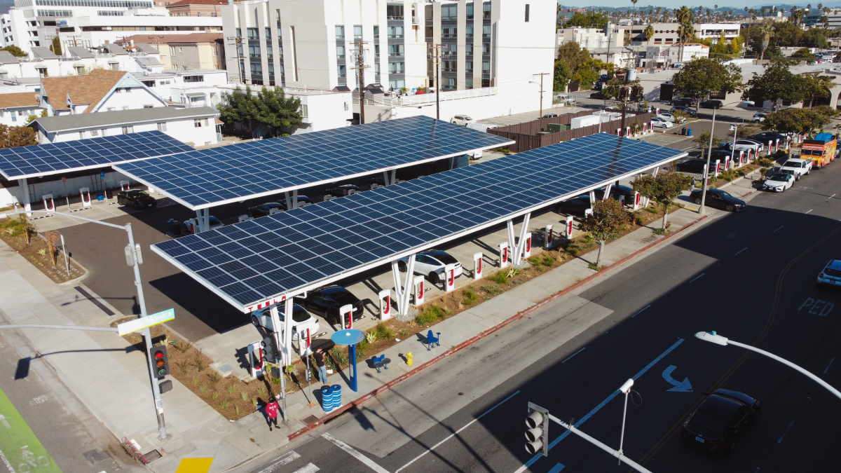 Tesla's Gigantic Solar Powered Super Charger Station