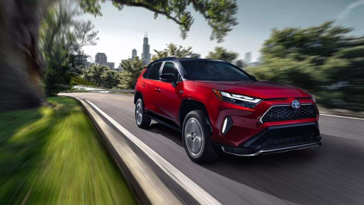 What Do 2022 Toyota RAV4 Prime Owners Think About Toyota’s Connected Services