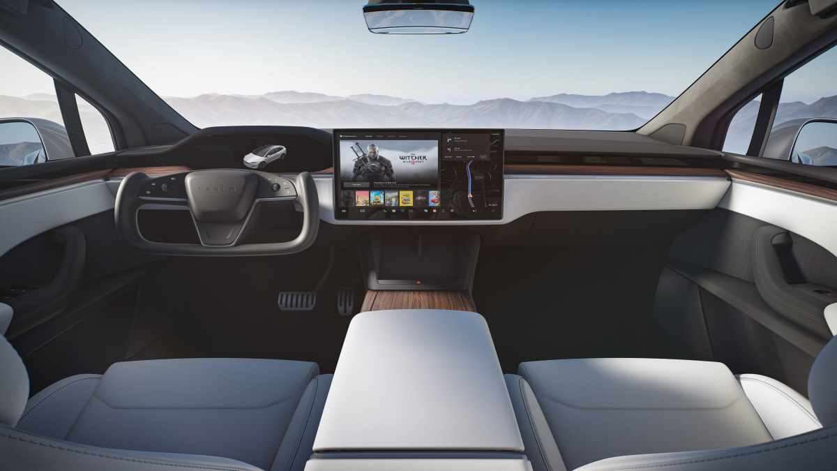Will Your Tesla Be Able To Drive Itself This Year?