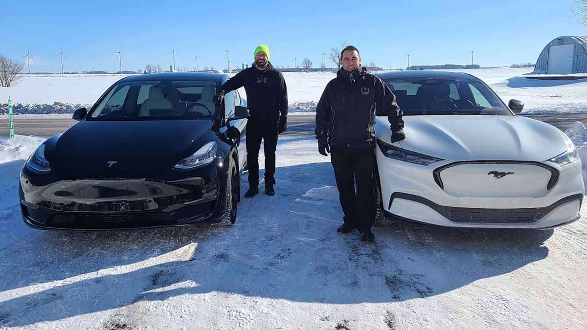 2021 Tesla Model Y and 2021 Ford Mustang Mach-E in Quebec
