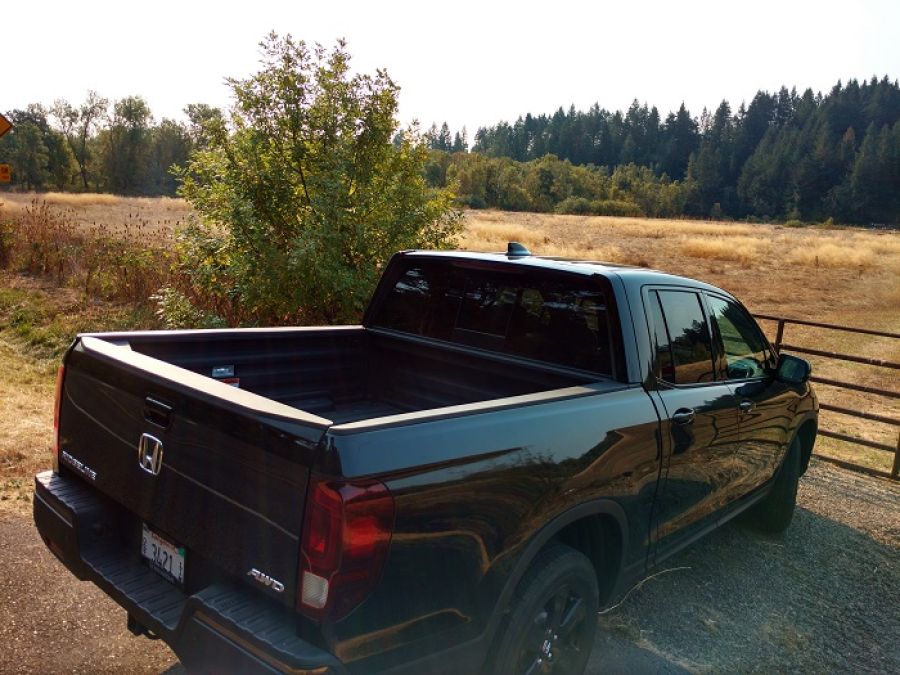 2017_Honda_Ridgeline_Ranch_Gate