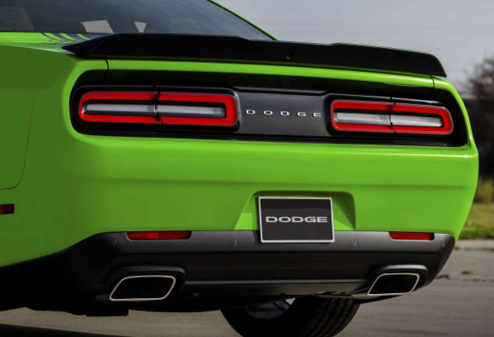 2015 challenger rt tails
