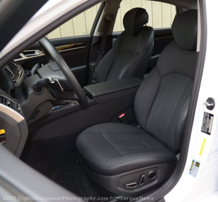 2015 genesis 38 sedan front seats